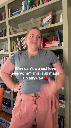 Hannah | Plus Size Fashion (@hannahleelifestyle)’s videos with original sound - Hannah | Plus Size Fashion