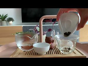 Brewing Jasmine Pearl tea in a gaiwan for myself