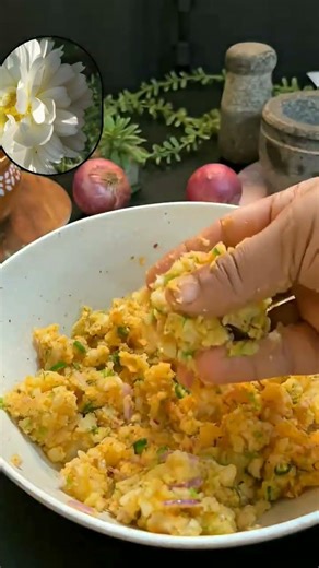 #making #aluparatharecipe #alu #trending #recipe #ytshorts #viralvideo #famousshorts #shorts