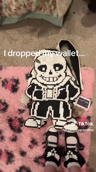 I dropped my wallet Undertale plush — handmade Sans wallet repair