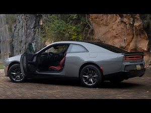 Dodge Just Changed Muscle Cars Forever — Meet the 2026 Charger SIXPACK!