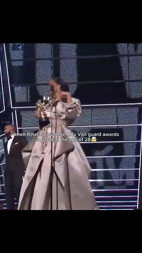 Rihanna Iconic Performances at MTV VMA 2024