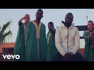 Laissez passer (Pilule Bleue) - Maître Gims clip à découvrir sur TrackMusik
