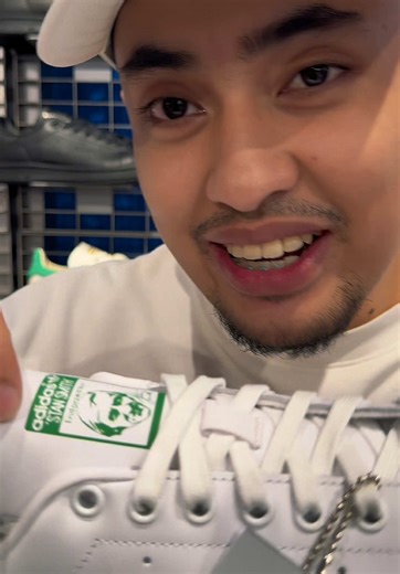 Iconic Adidas Stan Smith: From Tennis to Lifestyle