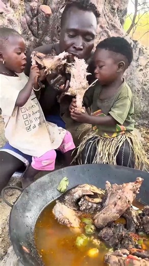 The daily life and diet of the Hazarbi tribe #africa