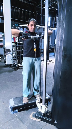 Shoulder Workout 💪 Gym Motivation 💪 YouTube Shorts #deepaaakash #youtubeshorts #gym #gymmotivation