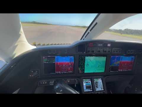 RJDT対馬空港開港50周年空港祭 JA817R Honda jet