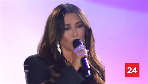 La emocionante obertura de Myriam Hernández interpretando el himno de la Teletón