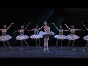 Tchaikovsky: Swan Lake (The Royal Ballet)