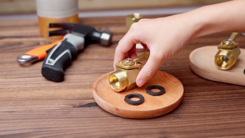 Therwen 8 Pack Garden Hose Shut Off Valve Heavy Duty 3/4 Inch Solid Garden Brass Water Hose Connector with Extra Rubber Washers