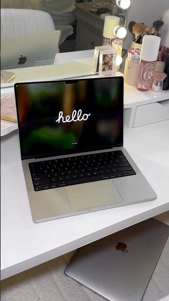 M4 Pro MacBook Pro Unboxing (Silver) – Satisfying ASMR Sounds