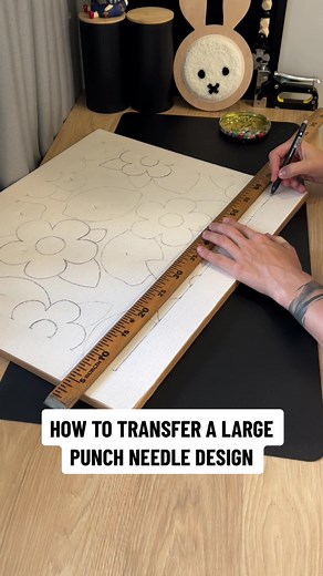 PUNCH NEEDLE WITH ME 🫶 HOW TO TRANSFER A LARGE PUNCH NEEDLE DESIGN 🍋 Hey everyone! Today, I'm going to show you how to transfer a large punch needle design from paper to fabric using light from a lamp or a window. Let's get started! First, let's go over the materials you'll need: 1. Printed Pattern – Print out your pattern in the desired size. If it’s larger than a single sheet of paper, tape the sheets together to form one large design. 2. Fabric – Stretch your fabric on a frame. 3. Tape or P
