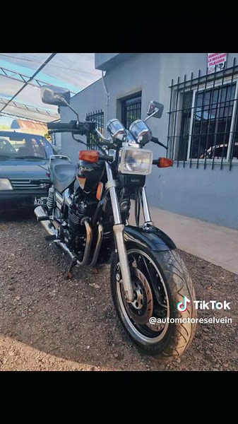 Yamaha 600 Radian 1989: Velocidad y Estilo