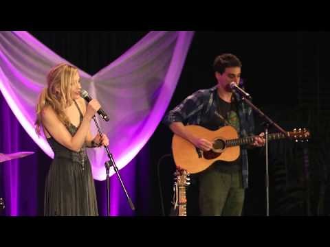 Emily Kinney - "Hold On" live at Walker Stalker Con