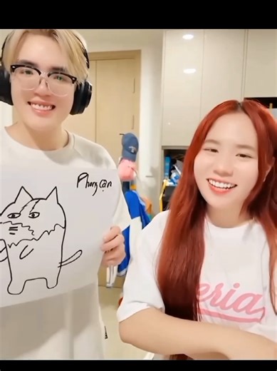 Mèo Simmy và Sammy Đào: Cuộc phiêu lưu hài hước