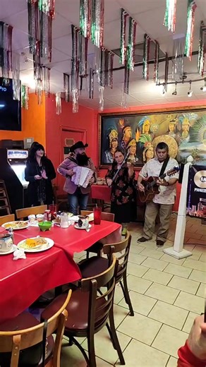 LAS MAÑANITAS performed by iconic, SUNNY SAUCEDA and BELÉN ESCOBEDO at the TEJANO LEGENDS PIONEER BRUNCH in San Antonio, Texas. | Latin Groove News