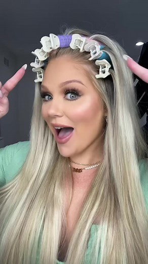 7.1K views · 37 reactions | How to use the viral volume hair clips part 2 #fyp #makeup #beauty #hair #hairtok #hairexperiment #volumeclips #hair#foryou #foryoupage #fypシ #fyp #reels #reelsviral #reelsfb#makup #beauty #fashion #orxideyabeauty #vip # | Weird Secondhand Finds Sharing | Facebook