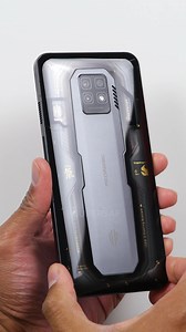 124K views · 2.8K reactions |  Audio On  RedMagic 7 Pro with 165W Fast Charging ⚡️ . . . . . . . . . #asmr #unboxing #asmrsounds #redmagic #redmagic7pro #redmagic7 #gaming #gamer Images/Videos Copyright © 2022 SuperSaf. Please DO NOT reupload this video. | SuperSaf | Facebook