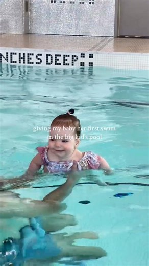 The best thing your baby can have in the pool? Your undivided attention 🤍 #swimming #momlife