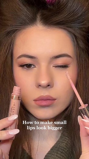 Quick Lip Tutorial: How to Make Small Lips Look Bigger