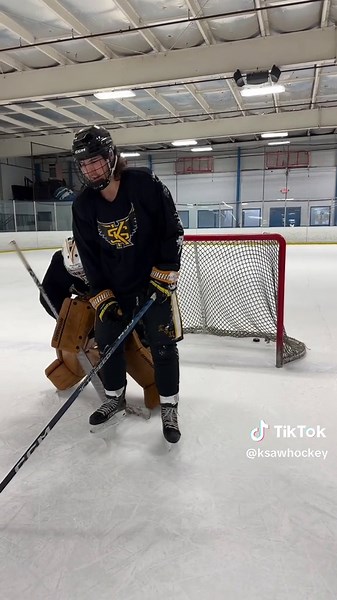 A demonstration on how to handle a 6’4 tree trunk ##hockeyguys##hockeytips##ksu##kennesawstateuniversity##hockeygoalie