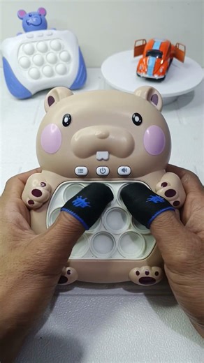 Playing push game Rabbit pop it elektrik,pop it satisfying #gaming #popit #toys#fidgettoysplus