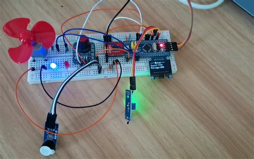 江科大-stm32智能风扇（包括温度报警 旋钮调速）