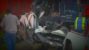 4 people killed in tractor-trailer crash