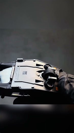 The Threezero 3.7-inch K's Spinner from Blade Runner 2049