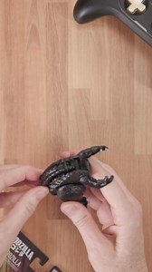 Bandai Namco - Godzilla - Godzilla, 4" Transforming Egg Toy Figure