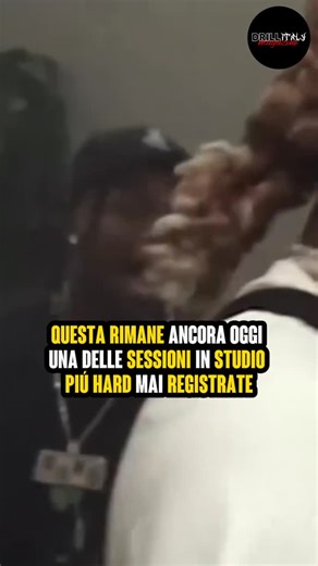 DRILLITALY🇺🇸🗣️ on Instagram: "🎤 Il video che abbiamo pubblicato mostra Travis Scott e Young Thug in studio mentre lavorano alla loro hit “FRANCHISE”, ennesima prova della chimica tra Travis e Thugger 📊 Il brano ha segnato il terzo debutto al primo posto per Travis Scott in meno di un anno, dopo “HIGHEST IN THE ROOM” e “THE SCOTTS”: un traguardo storico che ha confermato il suo dominio assoluto nel rap game nel 2020. 🗣️Seguici su: @drillitaly.magazine, la voce italiana sul rap americano🇺🇸