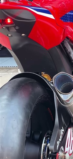 #bsb #foryou #motorbike #motorcycle #racing #race #rider #ride #superbike #fyp #sportsbike
