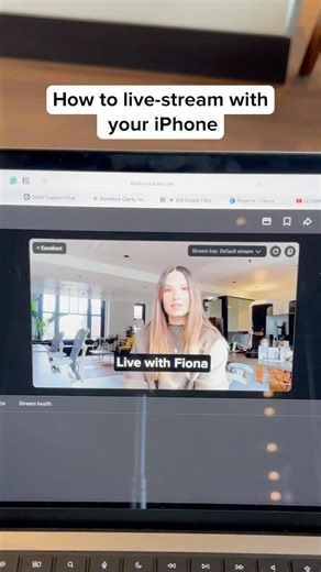 How to livestream with your iPhone (clean setup with overlays and multi streaming)