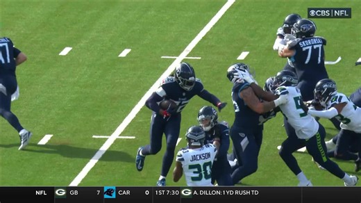 Derrick Henry pushes pile for 13-yard run vs. Seahawks