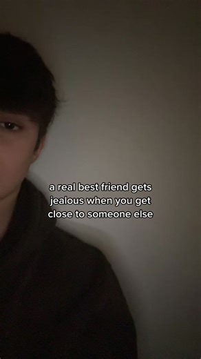 Jealous Best Friend Moments: Cute Friendship Jealousy