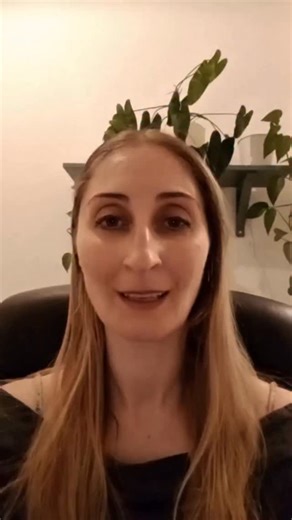 Meet Sarah who found challenge, fun and warmth inside D.E.V.I. Indian Fusion Program  Doors are open only for a few more days, with a special discounted price! Comment DEVI and I’ll send the invitation to you  #fusionbellydance #indianfusion #tribalfusion #bellydance #indianfusionbellydance {Fusion Bellydance, Bellydance, Indian Fusion, Tribal Fusion, Dance Inspiration, Dance Practice} | Lamia Barbara: Dance and Yoga Mentor | Facebook