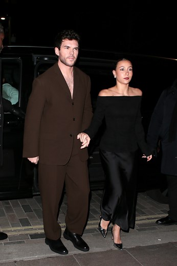Luke Newton Goes Instagram Official With Girlfriend Antonio Roumelioti