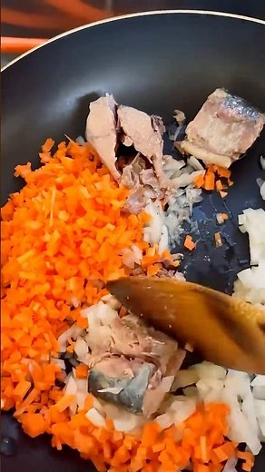 サバ缶のトマトソース