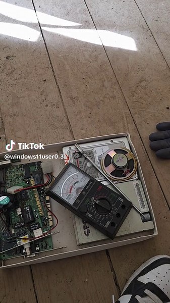 Videoclipuri postate de windows lover 😍 (@windows11user0.3) cu original sound - windows lover 😍