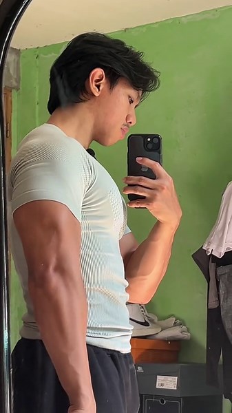 Compression Shirt Review: Best Fit for Gym Goers