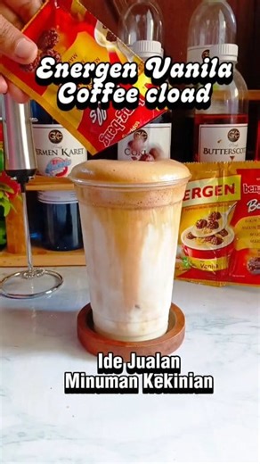 Energen Vanila Coffee Cload Ide Jualan Minuman Kekinian ‼️ By : ArmyNondang Dalimunthe Bahan : - Energen Vanila beng beng Balls 1sc - Air panas 100ml - Kopi instan tanpa ampas 2g - Gula 2g - Air panas 30ml(untuk coffee cloud) - Es batu secukupnya - Cup pet 16 Oz Cara membuat nya, lihat di vidio ya. Selamat Mencoba ‼️ #EnergenVanilabengbengballs #Energenvanilacoffeecloud #Vanillacoffeelatte #Coffee #Homecafee #Eskopisusu #fyp | ArmyNondang Dalimunthe