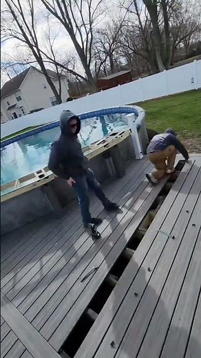 How to replace a Trex composite deck board.