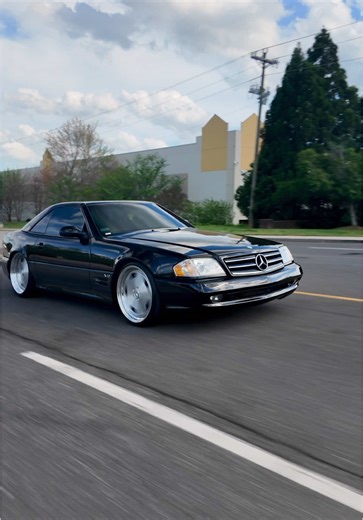 Explore the Luxury of Mercedes-Benz R129 SL600 V12