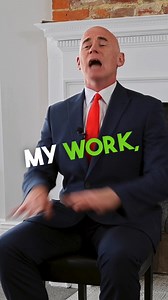 INTRODUCE YOURSELF in a JOB INTERVIEW! | CareerVidz