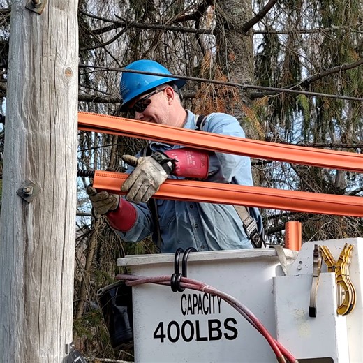 Sensors that show us a problem before it happens? It’s giving psychic. Across Westchester County and New York City, these smart devices help us spot grid issues before they become outages. It’s one way we’re keeping our neighborhoods reliably powered. | Con Edison