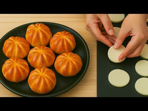 Have You Ever Made Flower-Shaped Bread? | Easy & Quick Homemade Bread Recipe 🍞✨