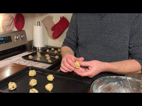 Asmr | Baking Chocolate Chip Cookies 🍪 yum 🤤