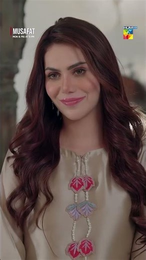Mere Husan Ka Muqabala Koi Nahi Kar Sakta...! #mohsinabbashaider #alishbakhan | Musafat - HUM TV
