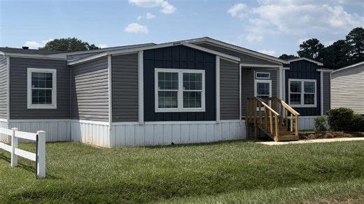 'We're not gonna try to re-invent the wheel' | Peach County commissioners halt mobile home permit requests