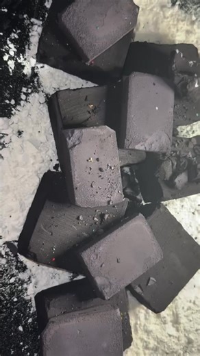 ❤Original video by: @tamara ❤ Non toxic art chalk asmr ✨ #chalkasmr #chalkcrushing #satisfyingvideo #oddlysatisfying #satisfyingcontent #relaxingvideos #asmrsounds #calmingvideos #fypusa #viralinasmr #chalkasmraustralia #satisfyingaustralia #australiafyp #ausviralvideos #relaxingaustralia #newzealandfyp #nzviral #chalkasmrnz #satisfyingnz #ukfyp #ukviralvideos #chalkasmruk #canadafyp #canadaviral #chalkasmrcanada #viralvideo #asmrcommunity #trendingasmr #crunchysounds #satisfyingasmr #asmrtrend 